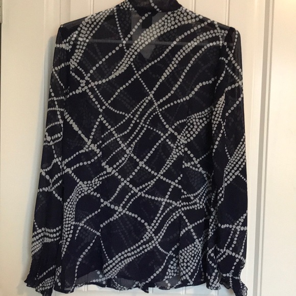 Blouse sz L,$30 - Picture 4 of 5